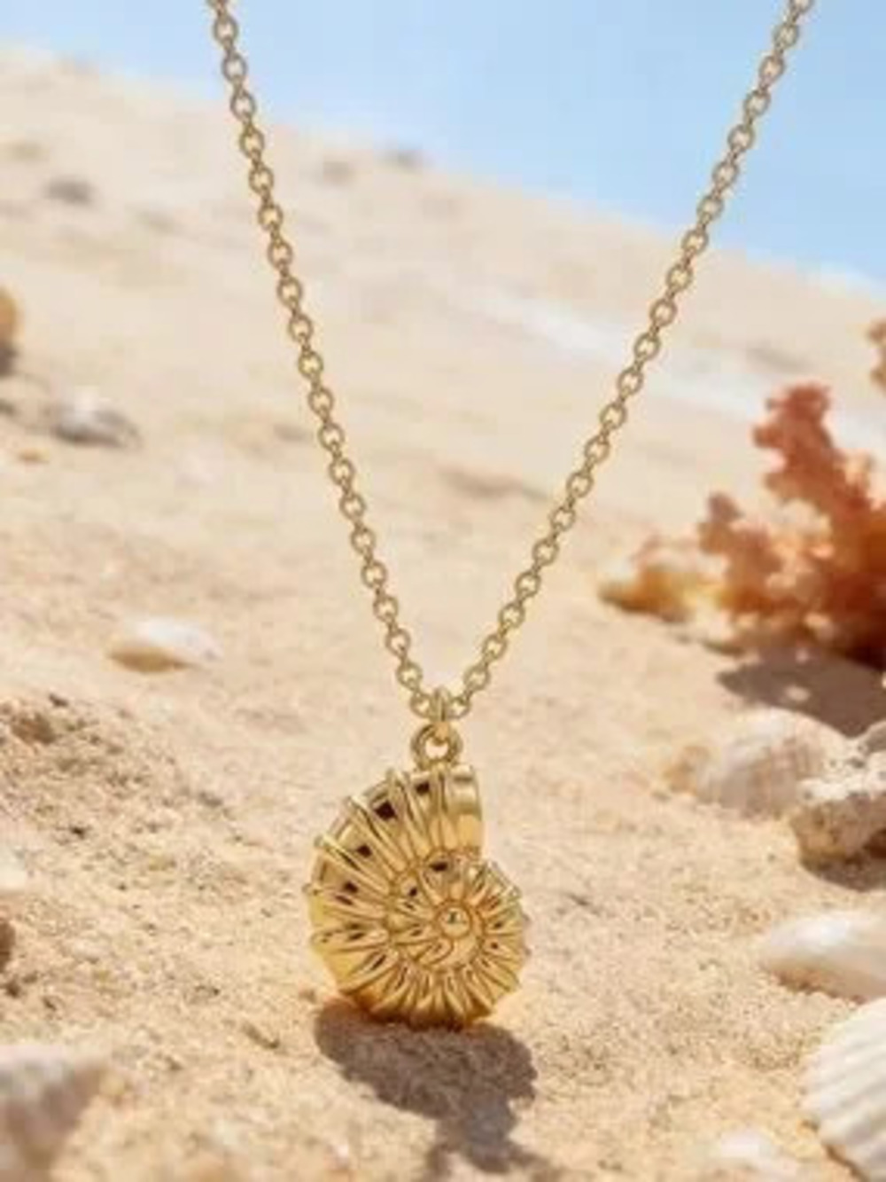 New Anthropologie Gold Nautilus Shell Pendant Necklace
